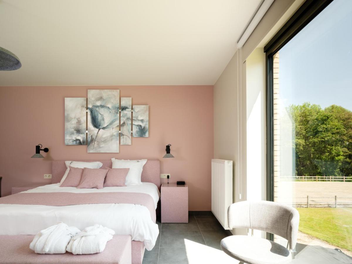 B & B St-Hubert Sint-Martens-Lennik Екстер'єр фото